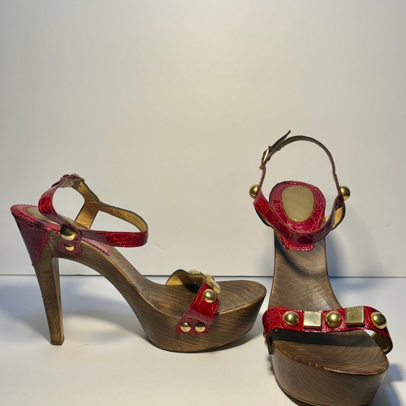 CASADEI Italian Red strap Wooden platform heel with gold hardware!